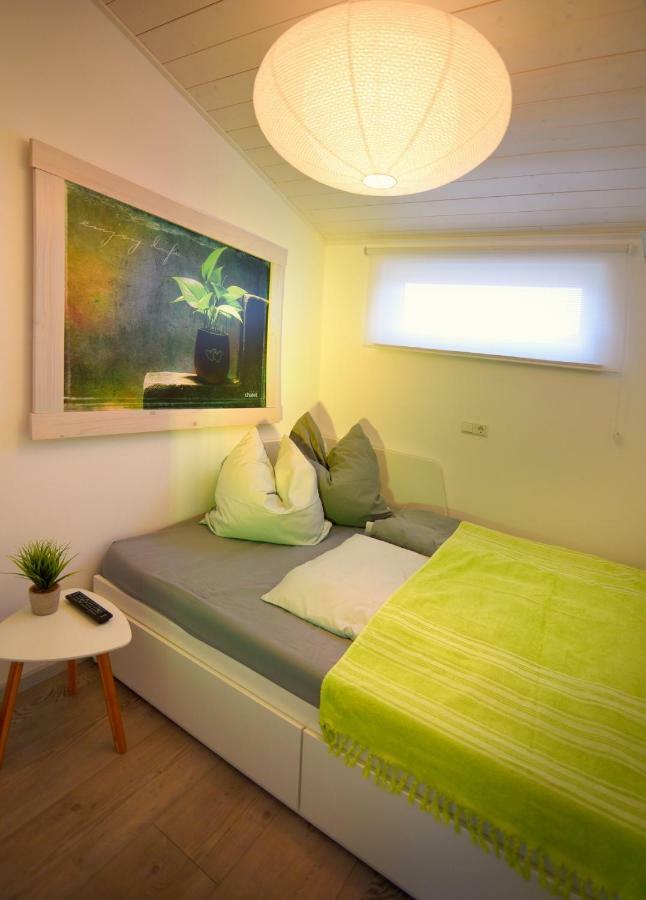 Petit-Chalet Am Hainer See Rötha エクステリア 写真