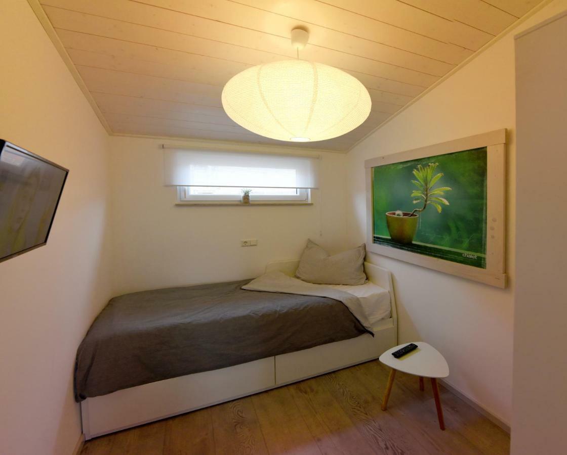 Petit-Chalet Am Hainer See Rötha エクステリア 写真